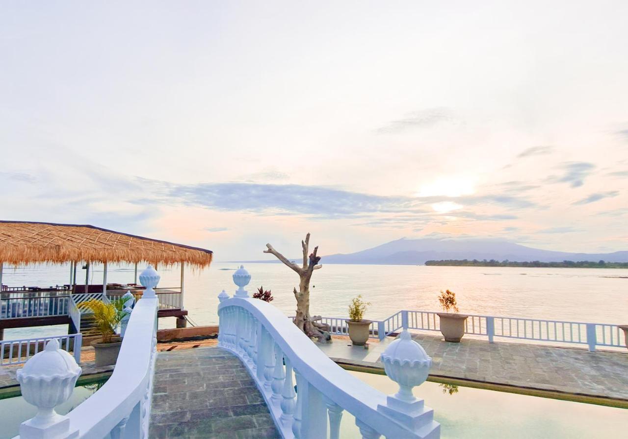 Gili Beachfront Suites Gili Trawangan Zewnętrze zdjęcie