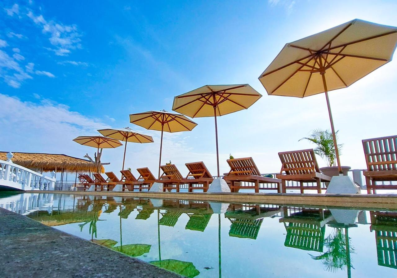 Gili Beachfront Suites Gili Trawangan Zewnętrze zdjęcie